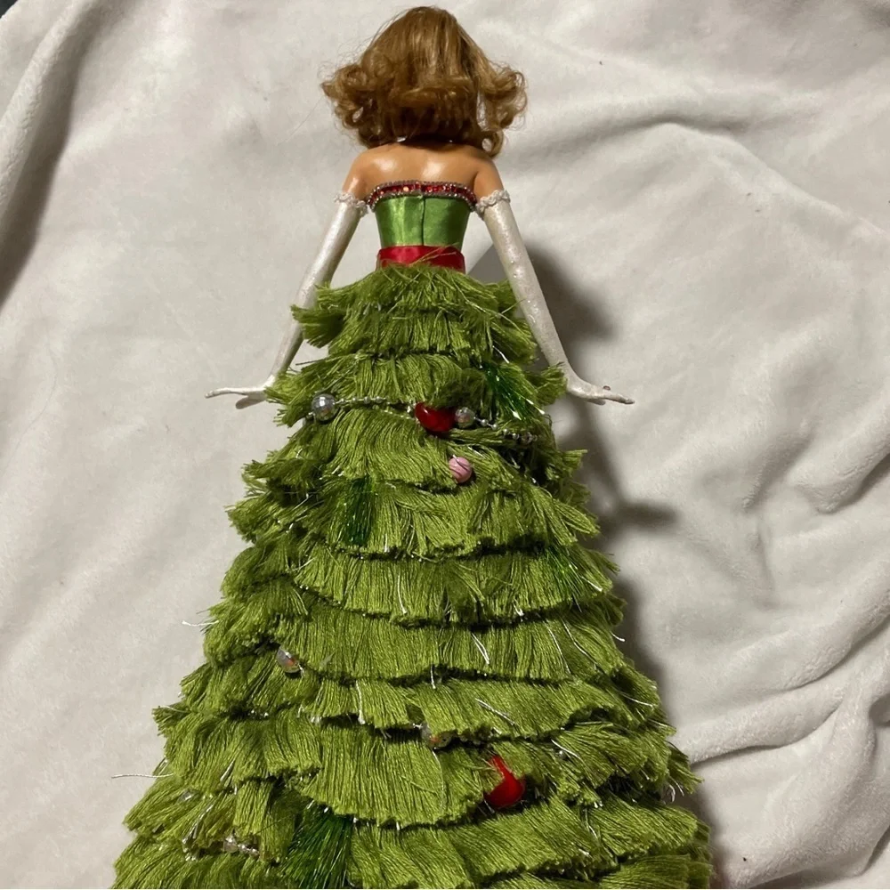 Lady With Tree Dress 18